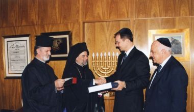 Junto a Monseñor Tarasios en Acisba, 2003