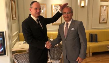 Junto al Embajador de Turquía  Sefik Vural Altay, enero de 2023
